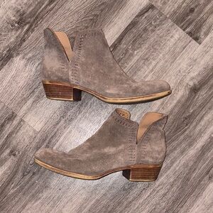 Lucky Brand Taupe Ankle Booties